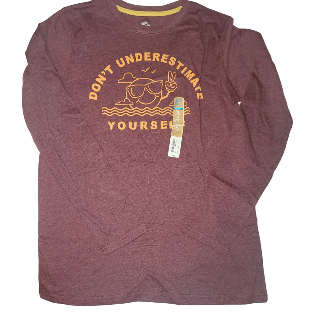 There Abouts T-Shirt Graphic Burgandy Long Sleeve Boys Size XL 18/20